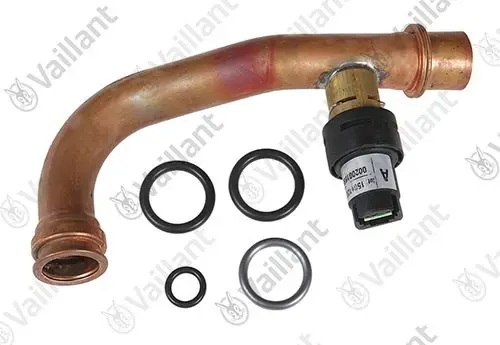 Vaillant Rohr mit einem gebogenen Ende, einem Anschluss und mehreren O-Ringen, die um das Rohr angeordnet sind.